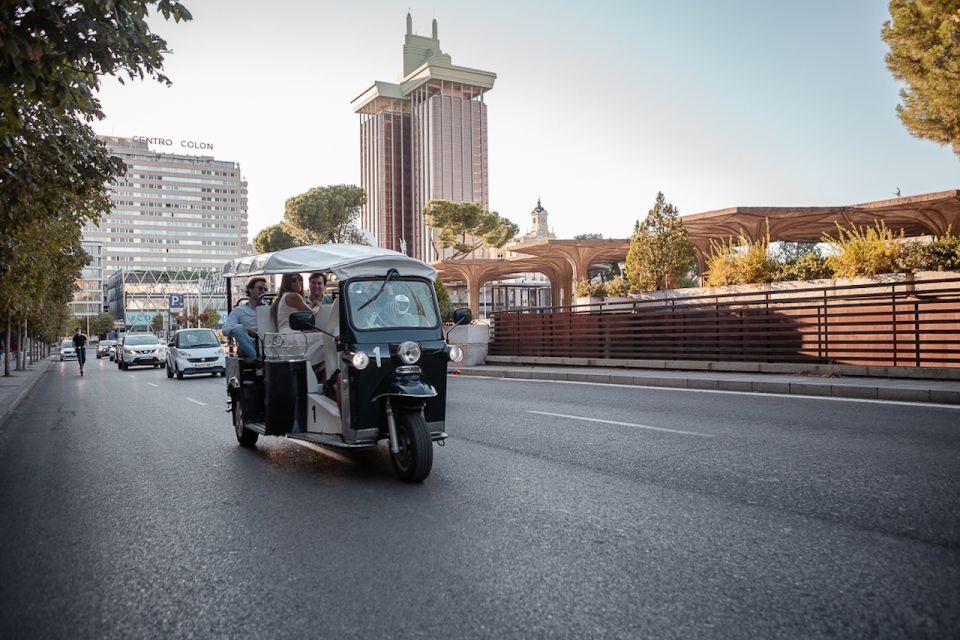 Обиколка на Мадрид с Tuk Tuk 2026